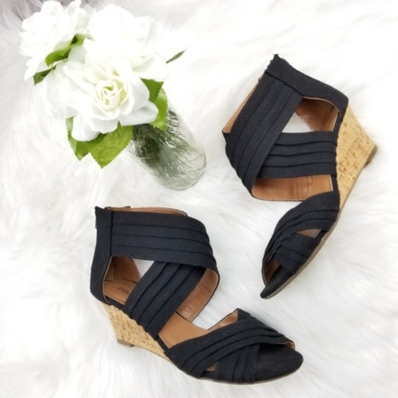 Maurices Shoes - Maurices Ricki Canvas Black Tan Sandal Wedges 8
